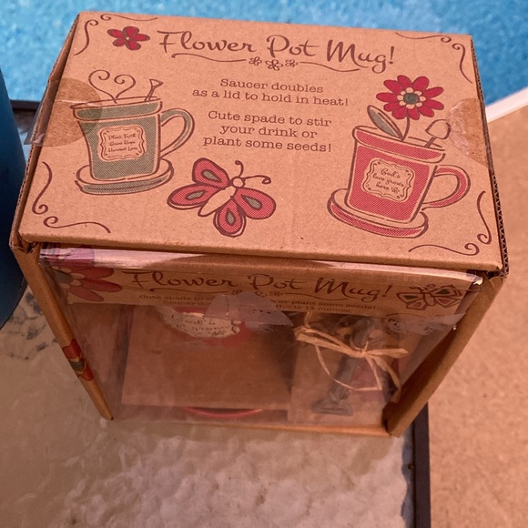 Flower Pot Coffee Mug - Picture 4 of 6